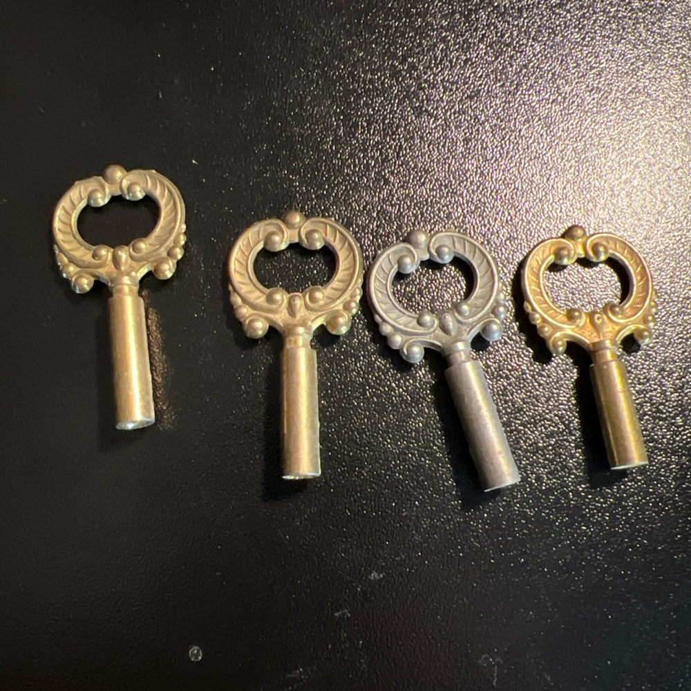 7-BRASS FIN SOCKET KEYS (27|90/020)Satco Products Inc With New Extenders - Picture 4 of 4